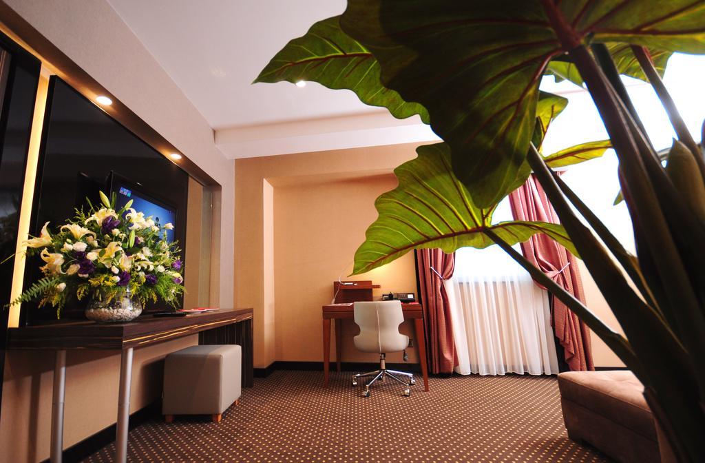 Ramada Plaza By Wyndham Izmit Готель 5*